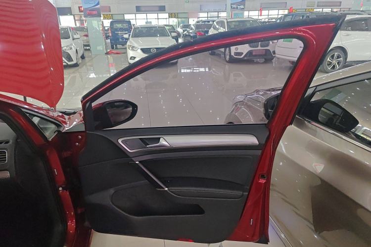 Used Volkswagen Golf 2018 1.6L Automatic Comfort Model
