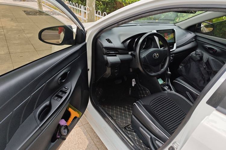 Used Toyota YARiS L 2016 Revised 1.5E CVT Charming Edition
