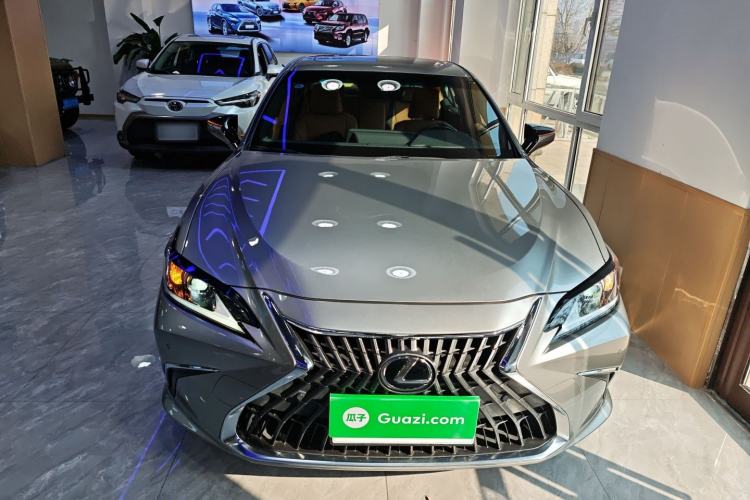 Used Lexus ES 2022 300h Excellence Edition