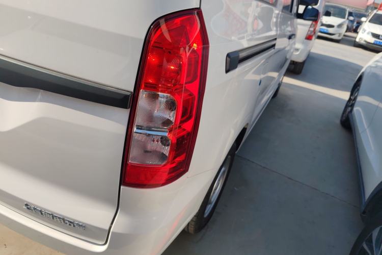 Used Wuling Hongguang V 2022 1.5L Jingqu Edition Electric-Assist LAR
