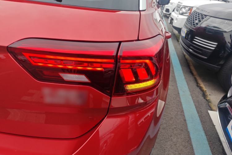 Used Volkswagen T-ROC 2018 280TSI DSG Two-Wheel Drive Advanced Version China V Emission Standard
