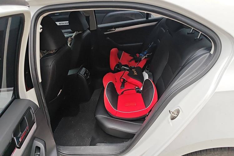 Used Volkswagen Sagitar 2018 180TSI DSG Prestige Edition
