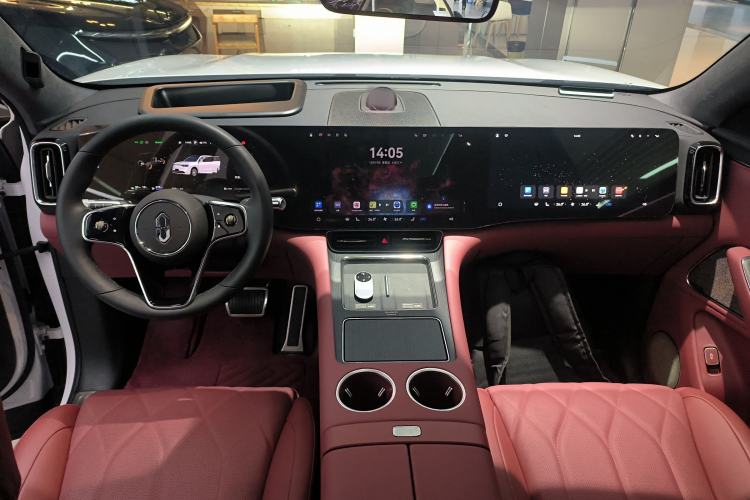 Used Hima AITO M8 2025 Extended-Range Ultra Version 53.4 kWh 6-Seater Edition