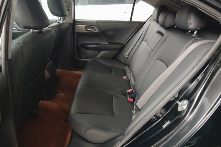 Used Honda Accord 2015 2.0L LX Comfort Edition