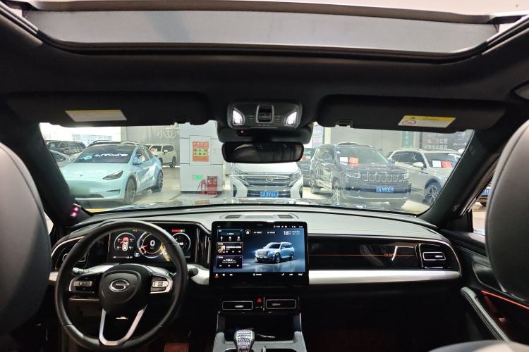 Used GAC Trumpchi GS8 2022 Flagship Series 2.0 TGDI Four-Wheel Drive Luxury Smart Connectivity Version (7 Seats)
