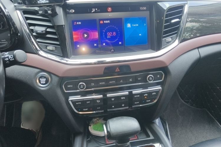 Used GAC Trumpchi GS8 2017 320T Two-Wheel Drive Luxury Edition (7 Seats)
