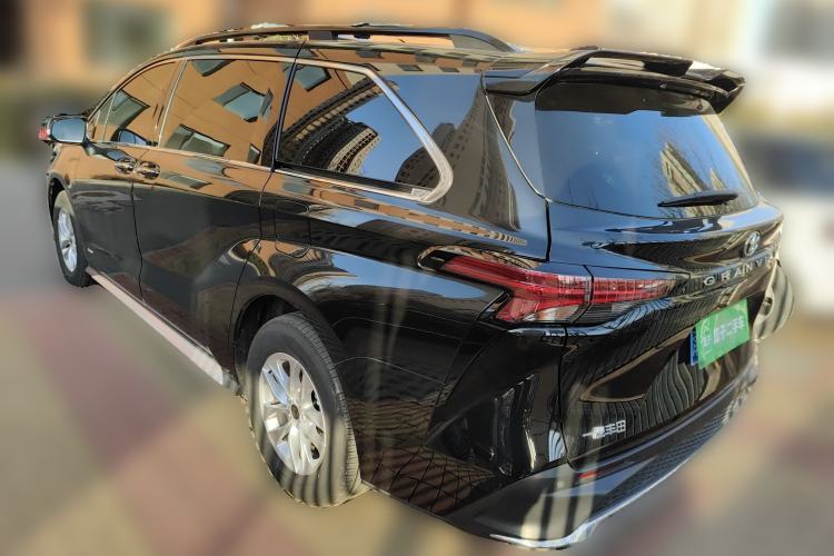 Used Toyota Granvia 2024 2.5L Hybrid Comfort Edition
