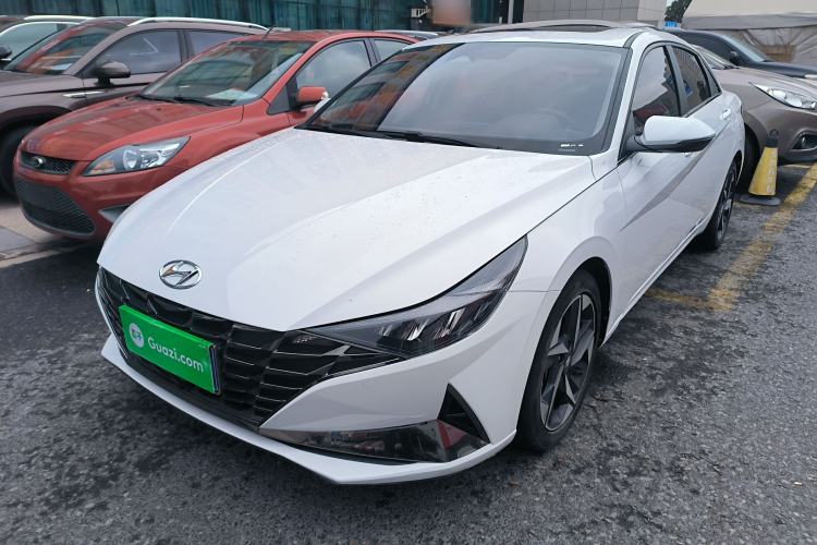 Used Hyundai Elantra 2022 1.5L CVT LUX Prestige Edition