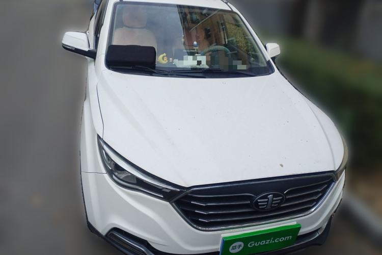 Used Bestune X40 2018 Internet Celebrity Edition 1.6L Automatic Luxury Version
