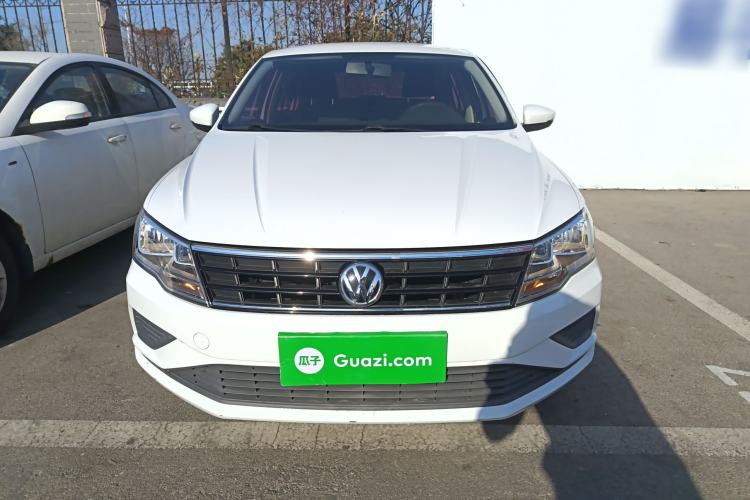 Used Volkswagen Jetta 2017 1.5L Manual Fashion Edition