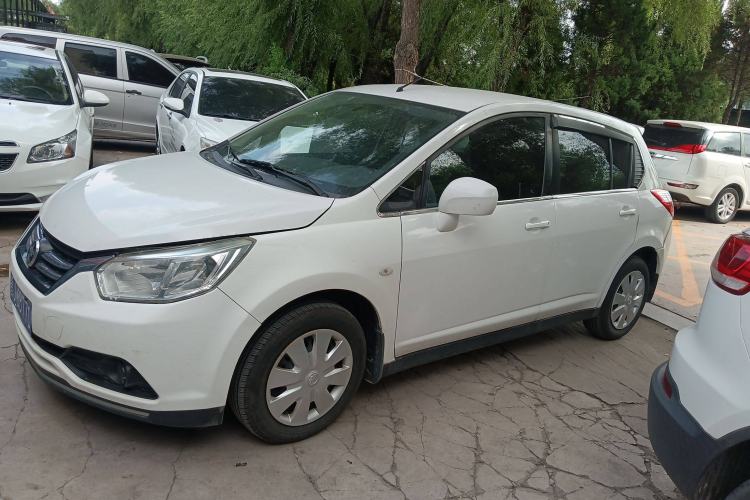 Used Venucia R50 2016 1.6L Manual Elite Edition
