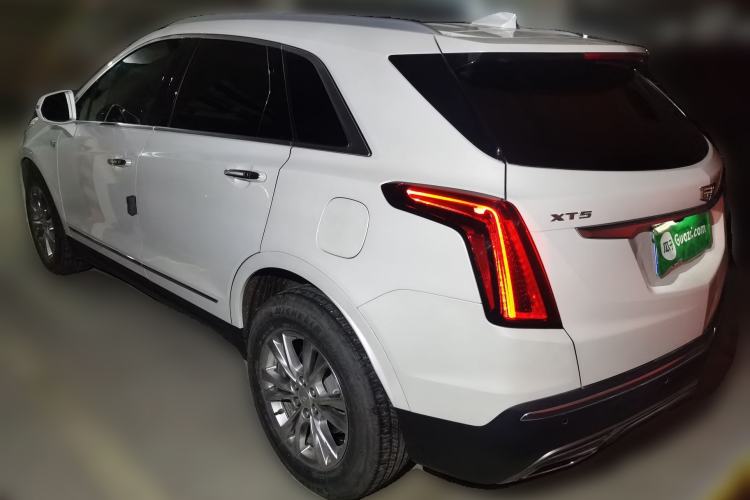 Used Cadillac XT5 2021 28T Luxury Model