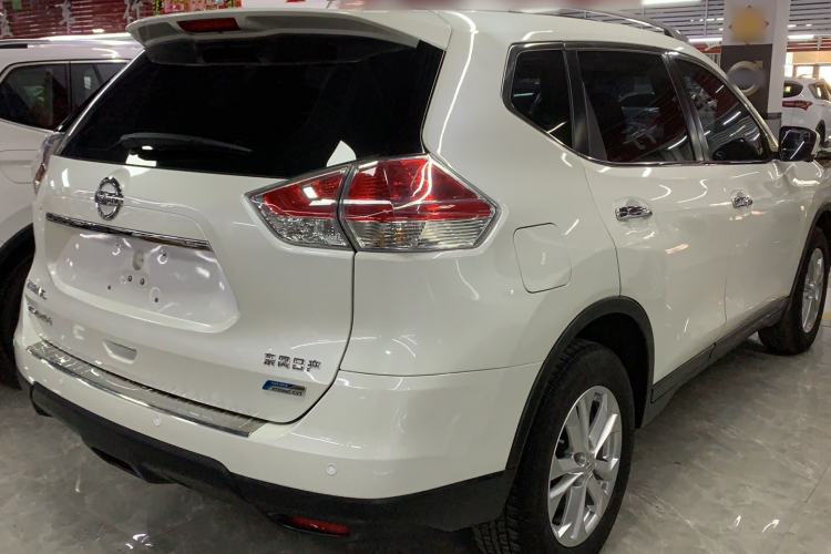 Used Nissan X-Trail 2016 2.5L CVT Sport Edition 4WD
