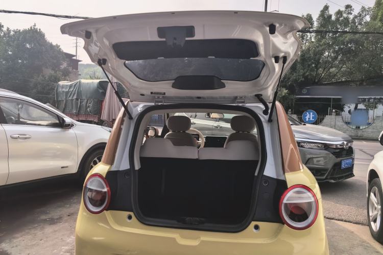 Used  Lumin 2023 301km Honey Dew Edition
