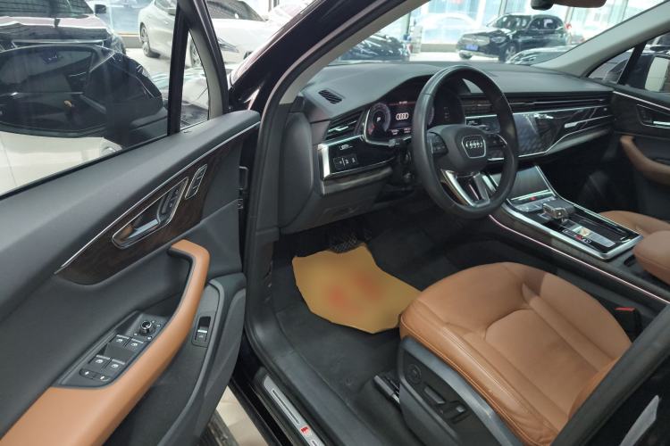 Used Audi Q7 2020 55 TFSI quattro S line sports model