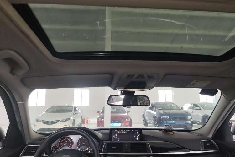 Used BMW 3 Series 2017 320Li Fashion Model
