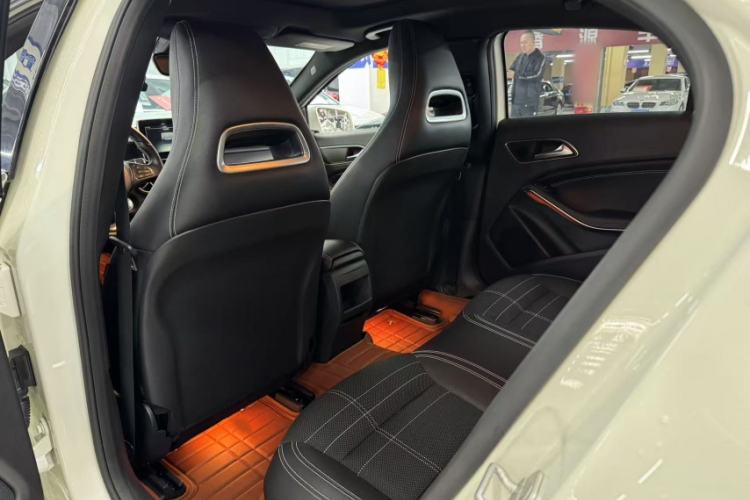 Used Mercedes-Benz A-Class 2016 A 200 Fashion Model
