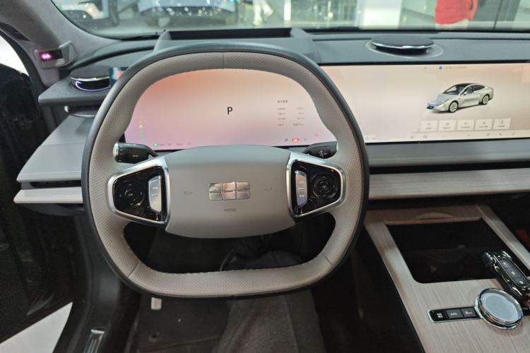 Used  E8 2024 665 km Range Rear-Drive Starship Intelligent Driving Version