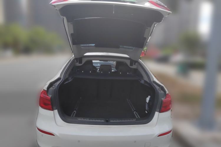 Used BMW 3 Series GT 2017 320i Sport Edition
