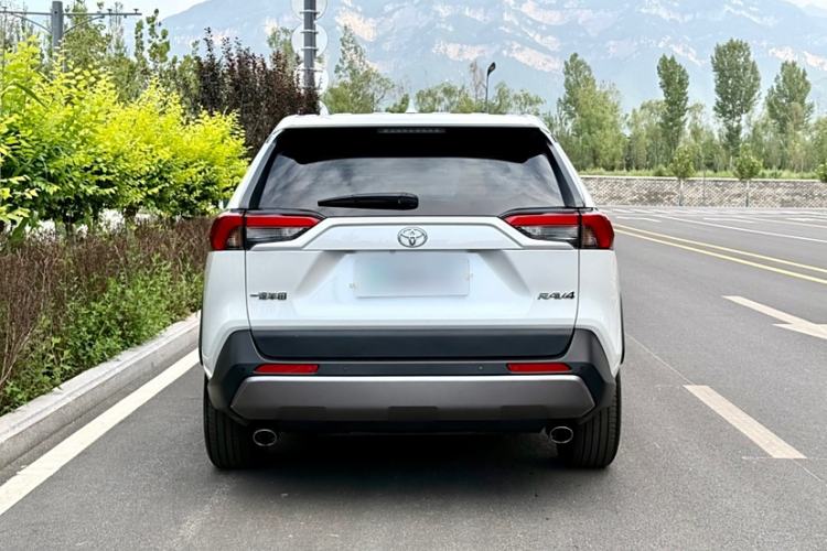 Used Toyota RAV4 2022 2.0L CVT Two-Wheel Drive Fashion Plus Edition