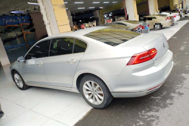 Used Volkswagen Magotan 2019 330TSI DSG Leading Edition China V Standard
