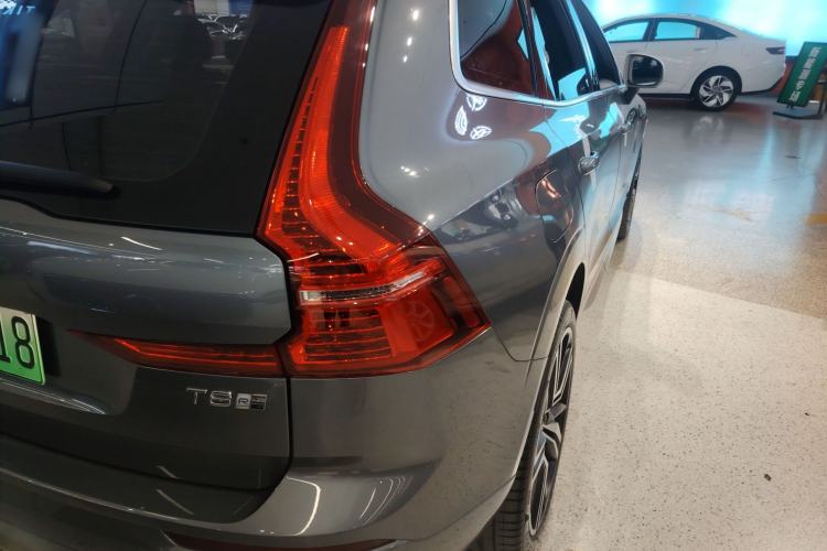 Used Volvo XC60 New Energy 2019 T8 E-Drive Hybrid Intelligent Luxury Sport Edition China V Standard
