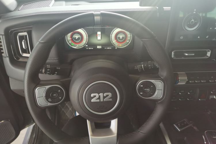 Used  T01 2024 2.0T Mechanic
