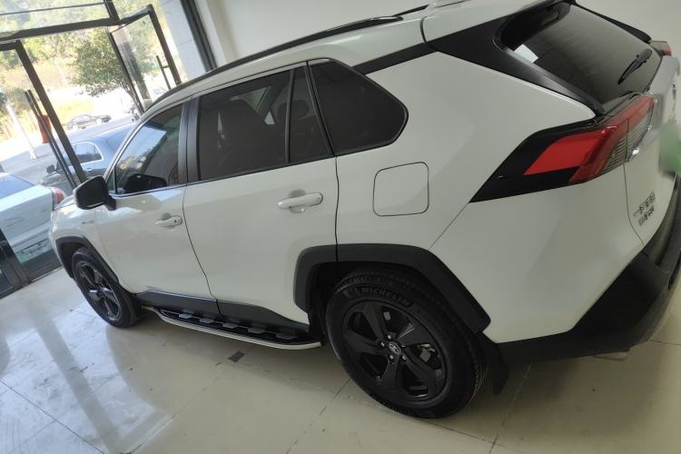 Used Toyota RAV4 2021 Revised Version Dual-Motor Hybrid 2.5L E-CVT 4x4 Elite PLUS Edition
