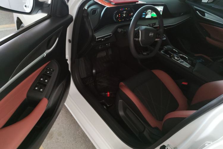 Used Changan Eado 2022 PLUS Blue Whale NE 1.4T GDI DCT Prestige Edition