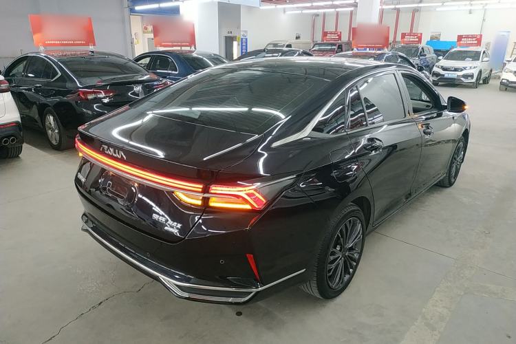 Used Dongfeng Aeolus Yixuan MAX 2023 1.5T Super-Powered Dad Edition
