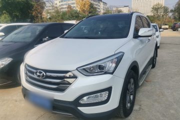 Used Hyundai Santa Fe 2015 2.4L Automatic Two-Wheel Drive Smart Version 5 Seats