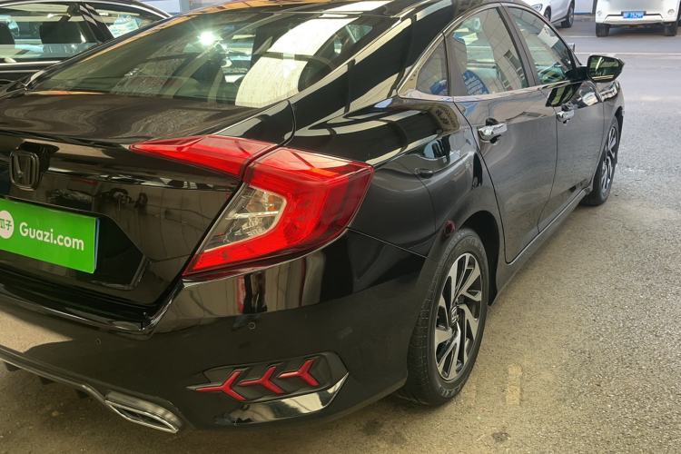 Used Honda Civic 2016 220TURBO CVT Luxury Edition