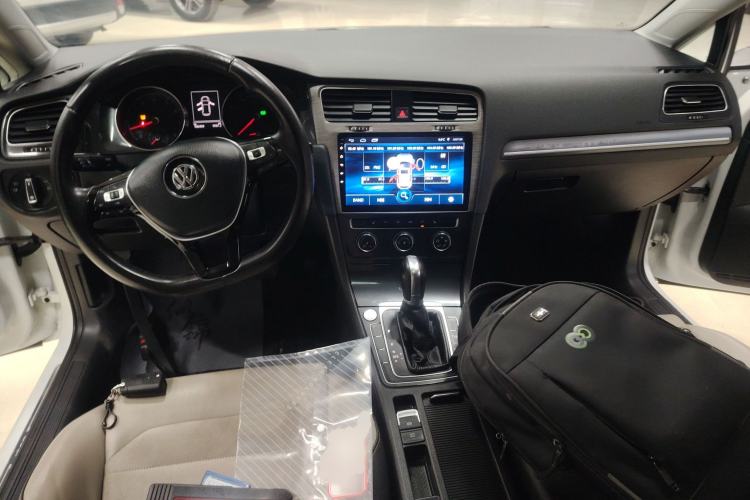 Used Volkswagen Golf 2017 230TSI Automatic Luxury Million-Vehicle Commemorative Edition