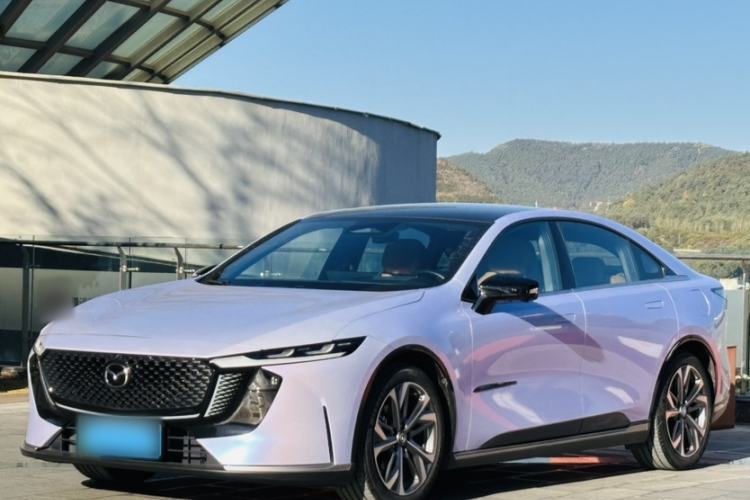 Used Mazda EZ-6 2024 Range-Extended 200 Luxury Edition