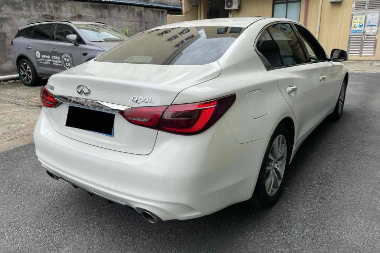 Used Infiniti Q50L 2022 2.0T Comfort Edition
