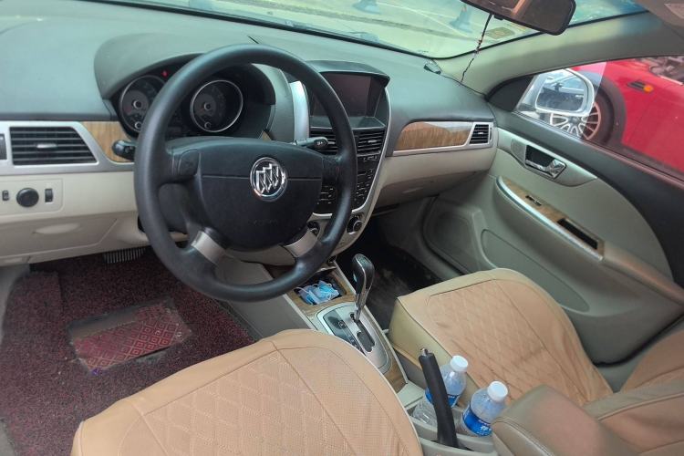 Used Buick Excelle 2015 1.5L Automatic Classic Model
