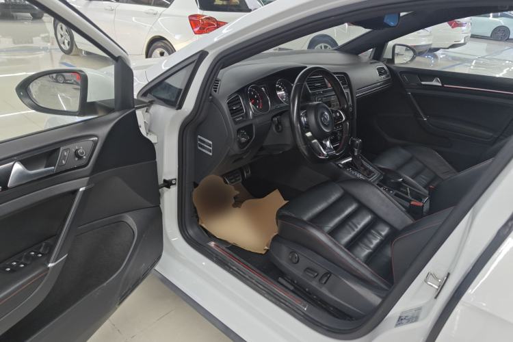 Used Volkswagen Golf GTI 2016 2.0 TSI GTI
