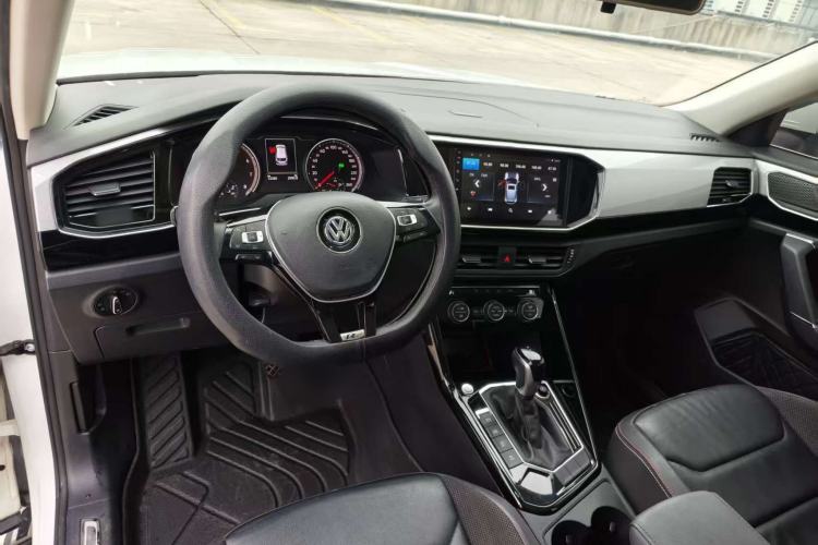 Used Volkswagen Tayron 2019 330TSI Two-Wheel-Drive Luxury Version China V Emission Standard
