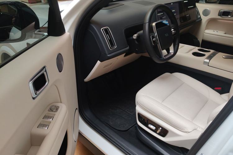 Used Li Auto L7 2023 Pro Model
