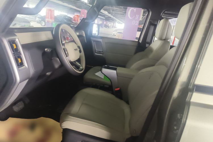 Used  V23 2025 501 Four-Wheel Drive Intelligent Driving Version
