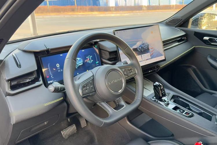 Used Lynk & Co 03 2025 1.5TD DCT Champion Edition Plus
