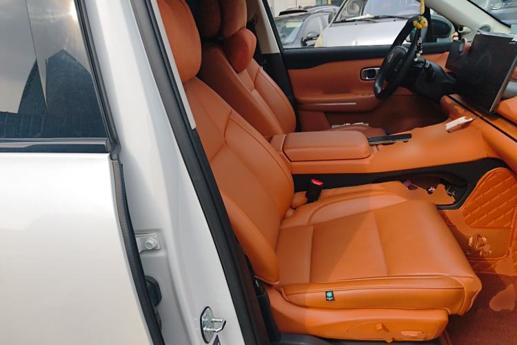 Used Leapmotor C16 2024 Range-Extended 200 Luxury Edition