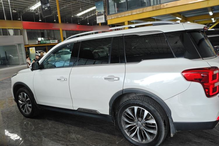 Used GAC Trumpchi GS8 2017 320T Two-Wheel Drive Luxury Smart Connectivity Version (7 Seats)
