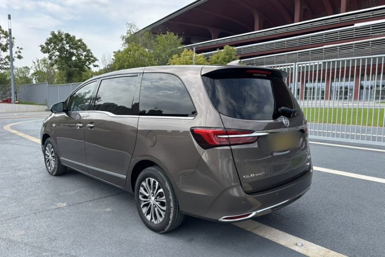 Used Buick GL8 2021 Land Cruiser Executive Class 652T Luxury Model