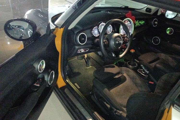 Used  MINI 2016 1.5T COOPER
