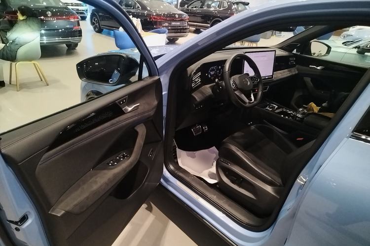 Used Volkswagen Tiguan L 2024 PRO 380TSI Four-Wheel Drive R-Line Prestige Edition