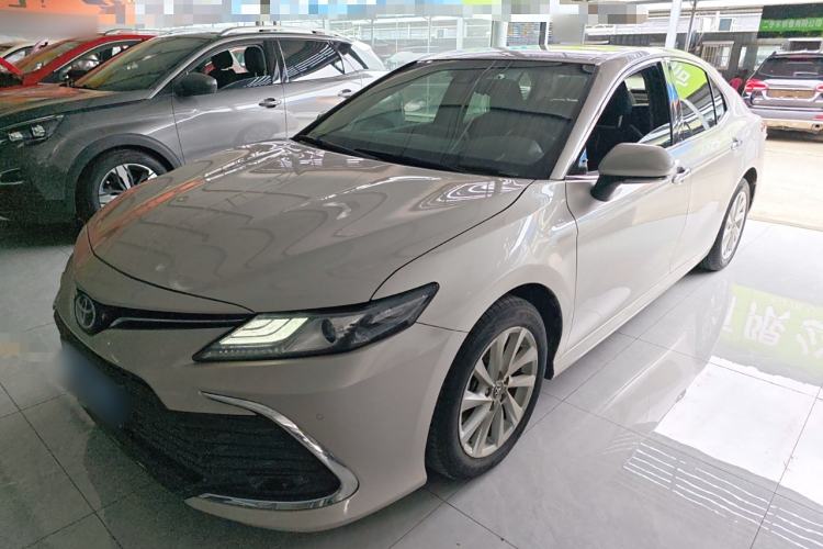 Used Toyota Camry 2021 2.0G Luxury Edition
