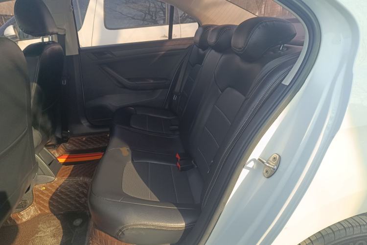 Used Volkswagen Jetta 2019 Dream Edition 1.4L Manual Fashion Version