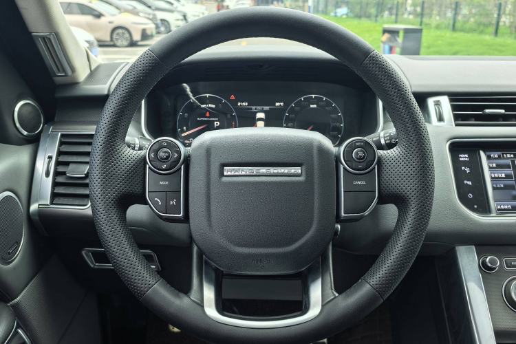 Used Land Rover Range Rover Sport 2014 3.0 SC V6 HSE DYNAMIC
