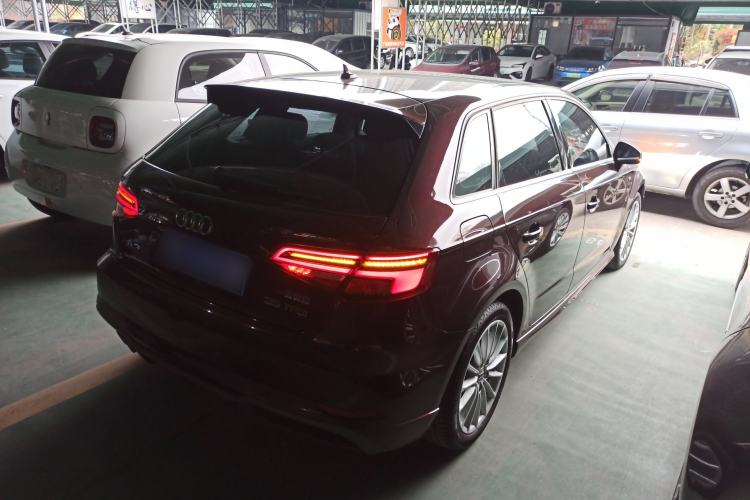 Used Audi A3 2018 30th Anniversary Edition Sportback 35 TFSI Fashion Model
